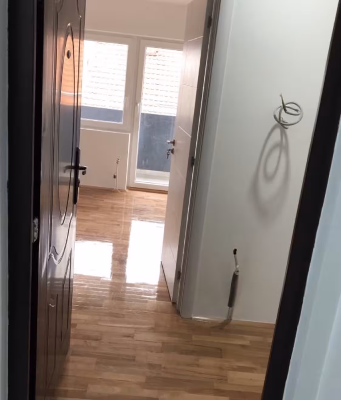 Kosovke devojke 1 - eksterijer 3