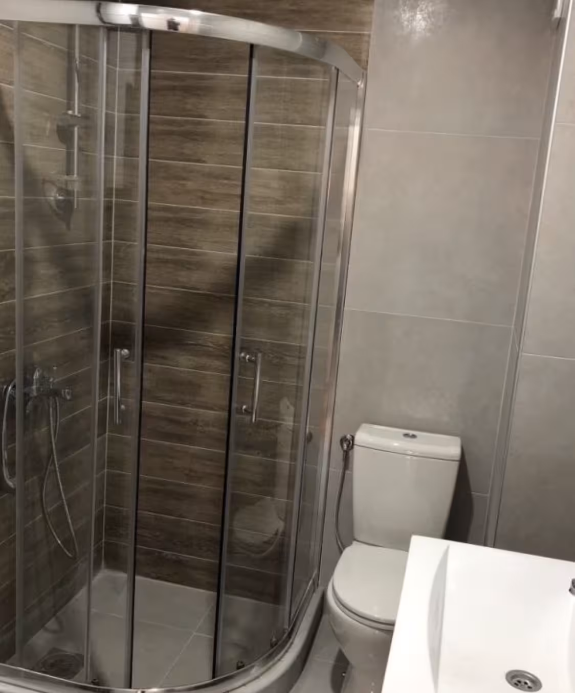 Kosovke devojke 1 - eksterijer 4