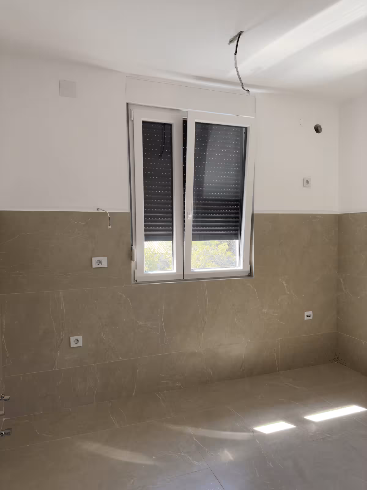 Kosovke devojke 2 - eksterijer 4